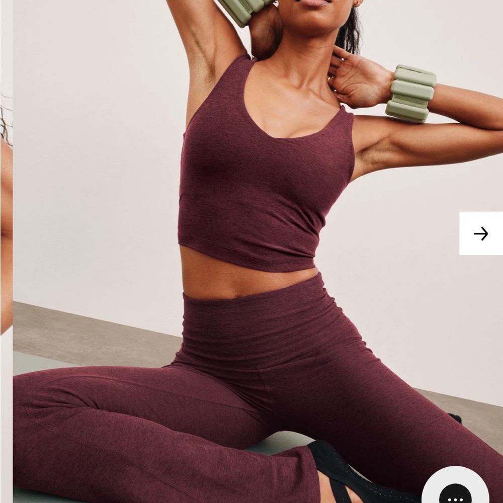 Beyond Yoga Burgundy good day long line. Bra